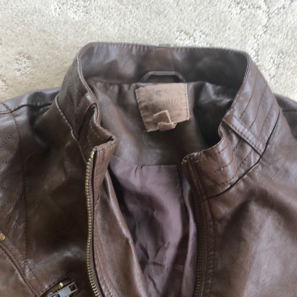 Brown Jacket bearly worn! - Picture 4 of 5
